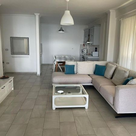 Aneta'S Beach House วญอเรอ ภายนอก รูปภาพ