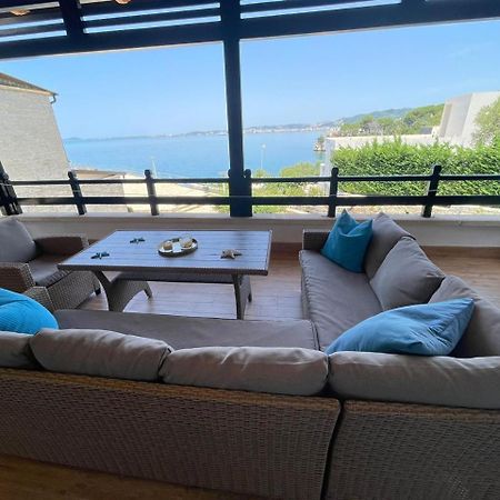 Aneta'S Beach House วญอเรอ ภายนอก รูปภาพ